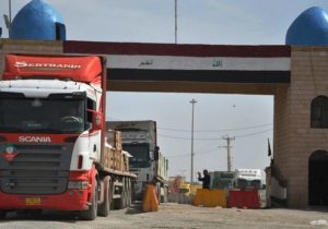 ۸۰۰ کامیون حامل تجهیزات موکب از مرزشلمچه به عراق ارسال شد