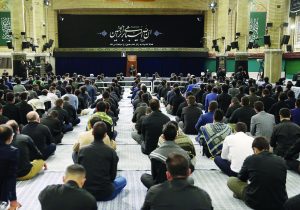 حاشیه‌نگاری از مراسم عزاداری اربعین حسینی با حضور هیات‌های دانشجویی در حسینیه امام‌خمینی‌(ره)