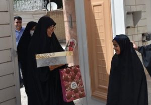 تکریم از دختران شهید مدافع حرم خوزستان به مناسبت میلاد حضرت معصومه(س)