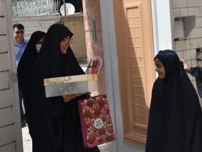 تکریم از دختران شهید مدافع حرم خوزستان به مناسبت میلاد حضرت معصومه(س)