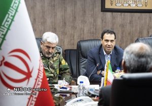 نشست مشترک فرمانده کل قرارگاه ارتش جنوب غرب ایران با مدیران شرکت ملی مناطق نفت‌خیز جنوب